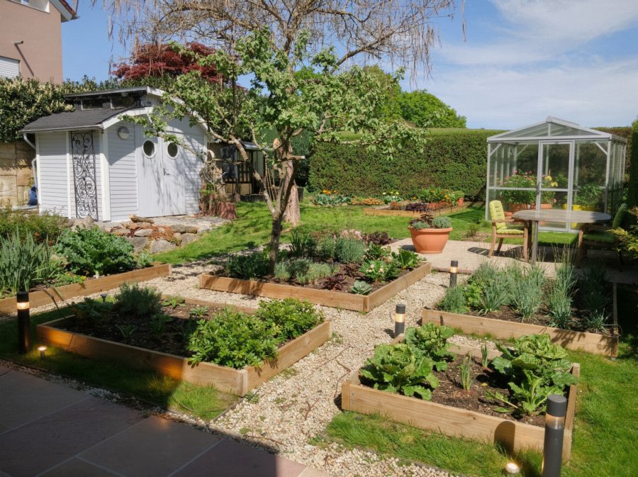 Gartenstil Essbarer Garten – Hochbeete, Obstbäume, Kräuter